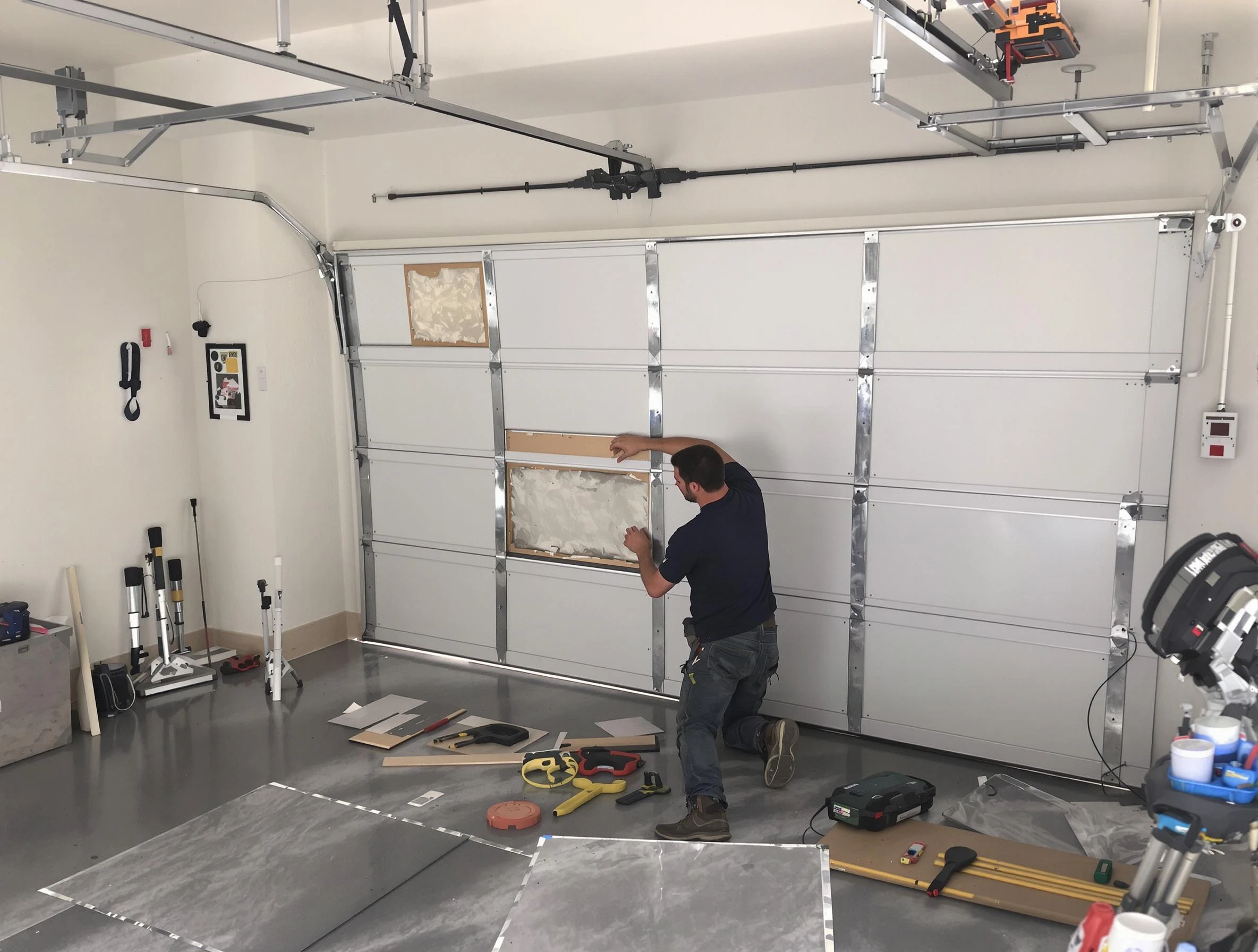 Garage Door Panel Repair in Syracuse
